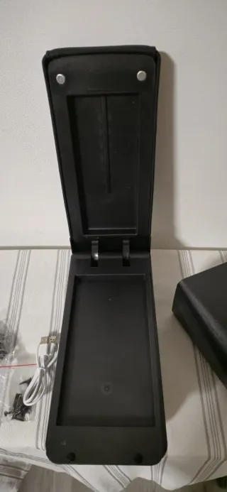 Reposabrazos para coche