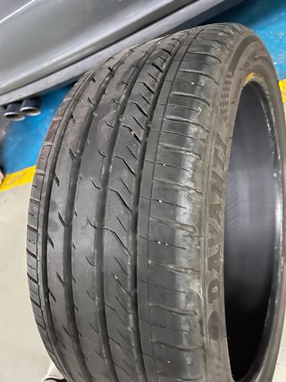 Neumático 225/40 /zR18