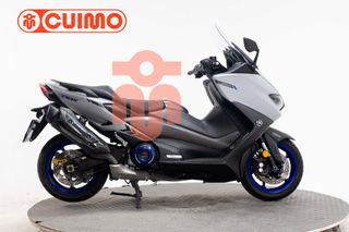 YAMAHA TMAX 560