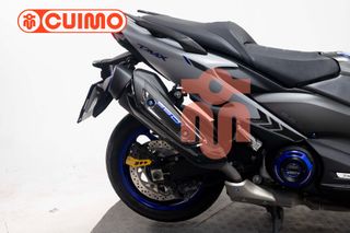 YAMAHA TMAX 560