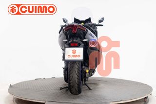 YAMAHA TMAX 560