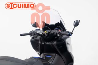 YAMAHA TMAX 560