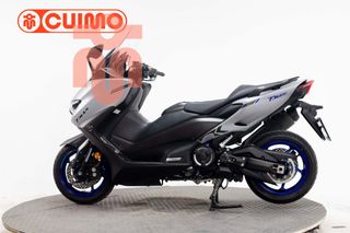 YAMAHA TMAX 560