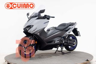YAMAHA TMAX 560