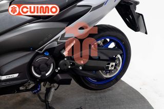 YAMAHA TMAX 560