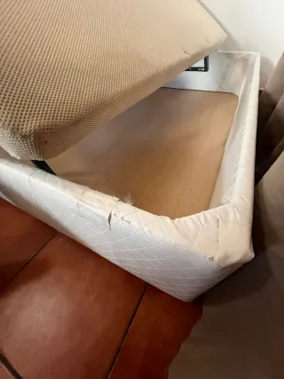 Canapé blanco polipiel y colchón muelles