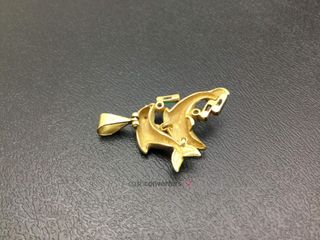 colgante oro 18k con piedra