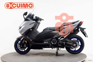 YAMAHA TMAX 560