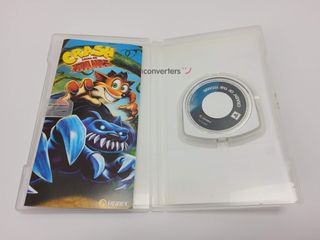 crash guerra de titanes essentials psp