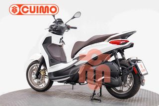PIAGGIO BEVERLY 300 HPE
