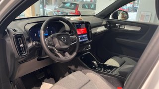 VOLVO XC40 2.0 B3 MHEV PLUS DARK DCT 163 5P