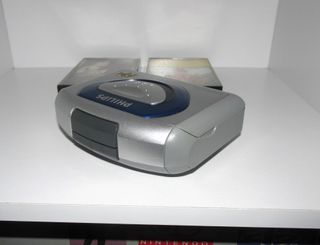 Phillips walkman cassete Player + 2 Tapes