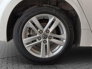 TOYOTA Corolla 5P Active Tech 125H e-CVT