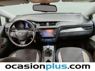Toyota Avensis 150D Advance 105 kW (143 CV)
