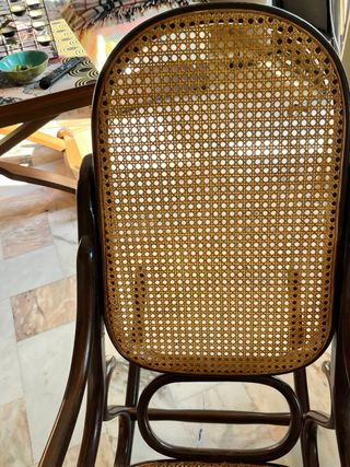 Sedia con seduta e schienale originale