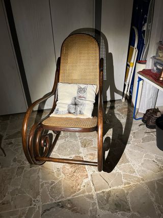 Sedia con seduta e schienale originale
