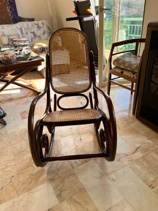 Sedia con seduta e schienale originale