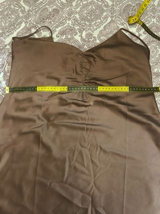 Vestido marrón tirantes Stradivarius