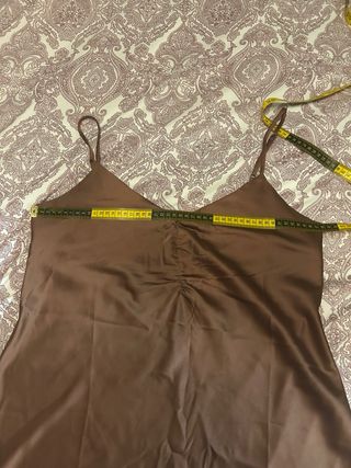 Vestido marrón tirantes Stradivarius