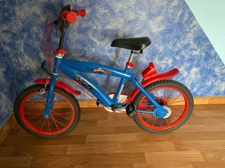Bicicleta infantil Spiderman azul