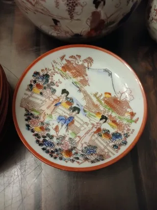 Vajilla japonesa antigua pintada a mano