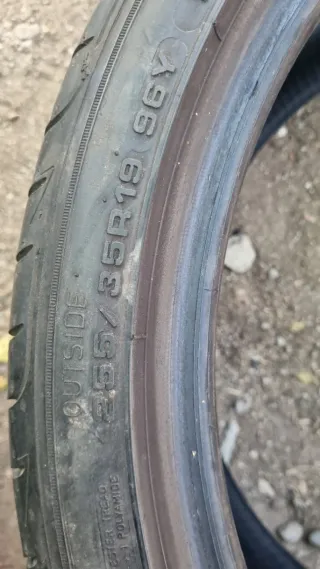 Neumáticos ocasion 255 35r19 96y runflat pirelly