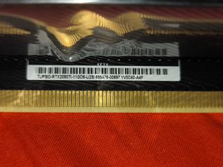 Nvidia RTX 2080 Ti Asus Turbo con pellicola