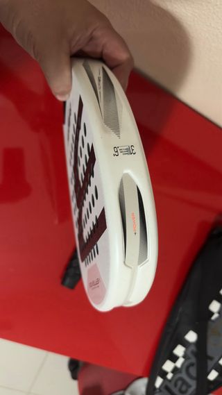 Bullpadel Vertex 05(2 partidos no me hago)365g