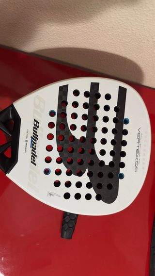 Bullpadel Vertex 05(2 partidos no me hago)365g