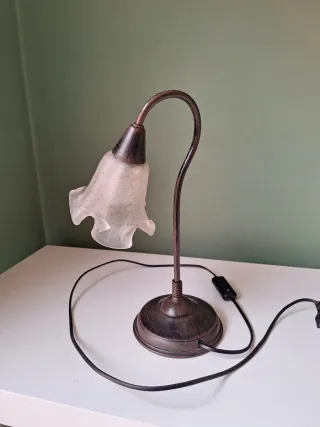 Lámpara de mesa hierro y cristal