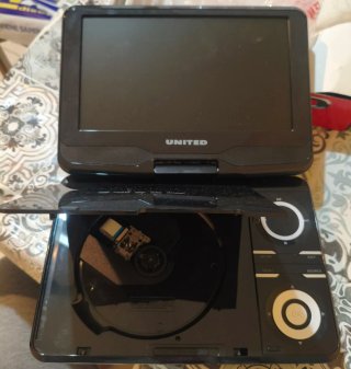 Lettore DVD Portatile United DVT 9010