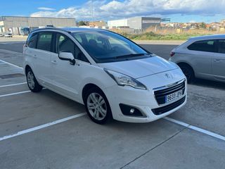 Peugeot 5008 2016