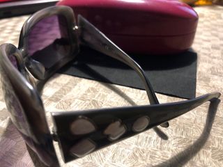 Gafas de sol Tous negras y moradas