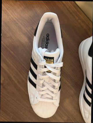 Adidas Superstar Talla 39 Blancas Negras