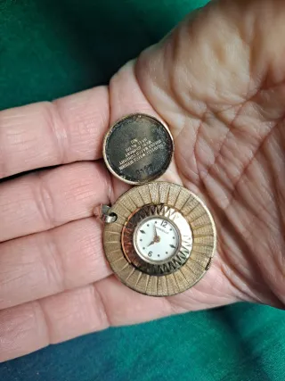 Reloj Caravelle Vintage