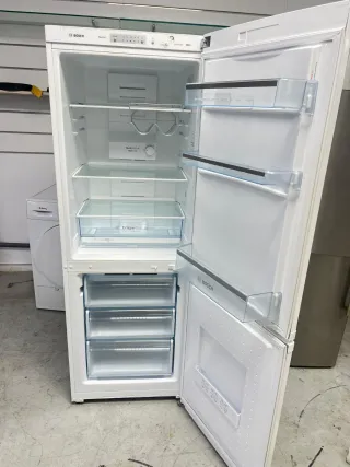 NEVERA COMBI BOSCH NO FROST ENERGÍA A+