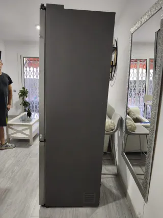 NEVERA COMBI SAMSUNG NUEVA NO FROST ENERGÍA A+