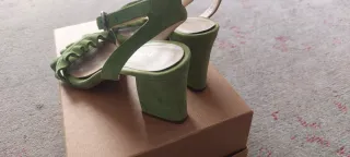 Zapatos Gloria Ortiz verdes talla 37