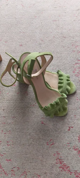 Zapatos Gloria Ortiz verdes talla 37