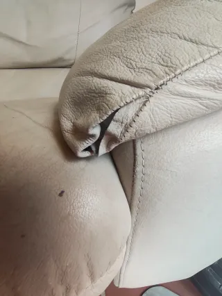 Sofá de 2 plazas beige