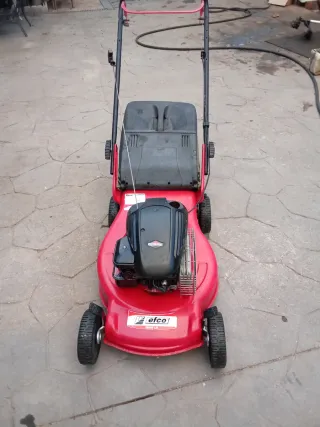 Cortacésped gasolina Efco Serie LR