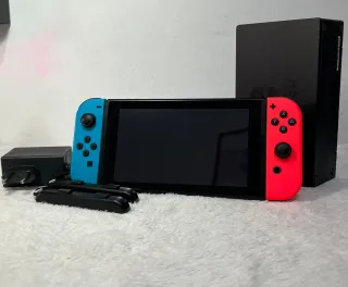 Nintendo Switch Azul y Rojo
