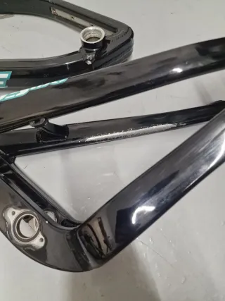 Cuadro Yeti 303 WC con tornilleria