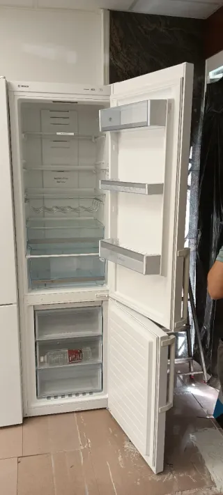 NEVERA COMBI BOSCH NO FROST ENERGÍA A++