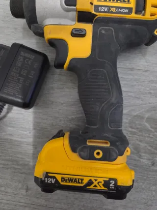 2 Taladros DeWalt 12V con cargador