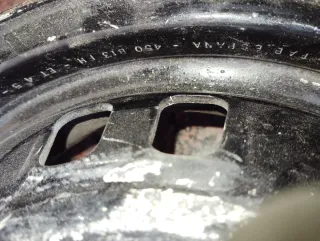 (1) Llanta original Michelin 13" Seat Marbella