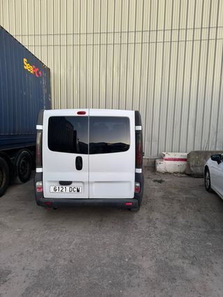 Opel Vivaro 2005