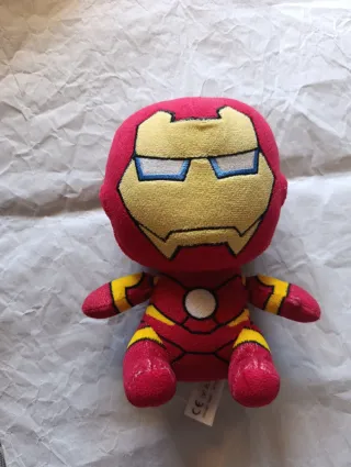 Lote libros y peluches superhéroes