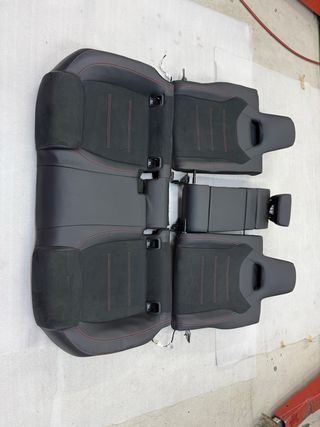 Asientos Mercedes Clase A (Conjunto Completo)