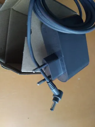 Cargador Dyson V15 Original Poco Uso